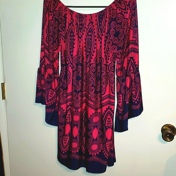 Tunic - Picture 2 of 3